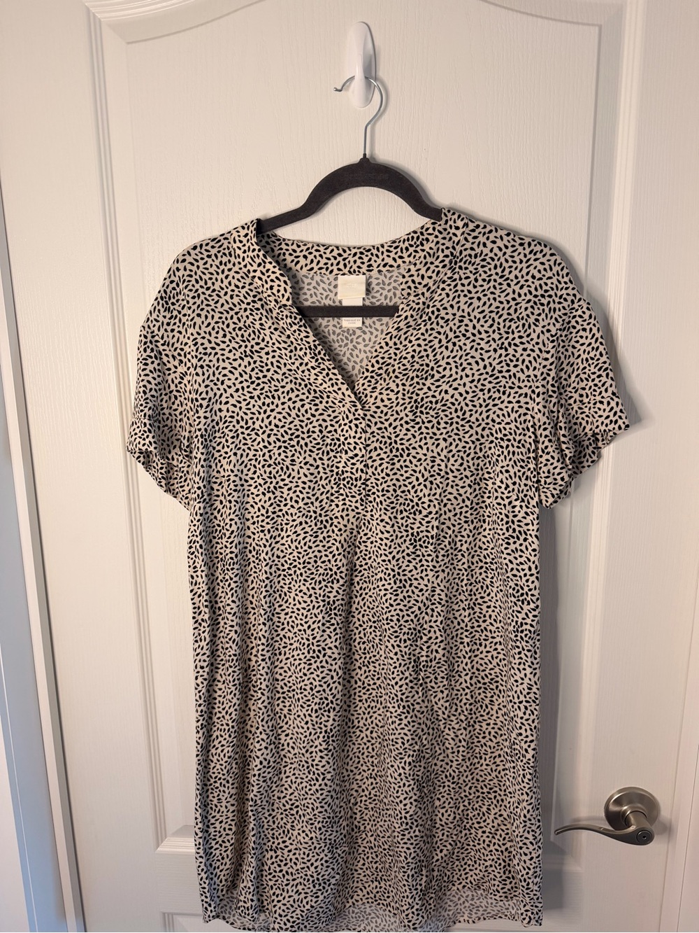 H&M V-Neck Short Sleeve Midi Dress in Cream with Black Spot Print